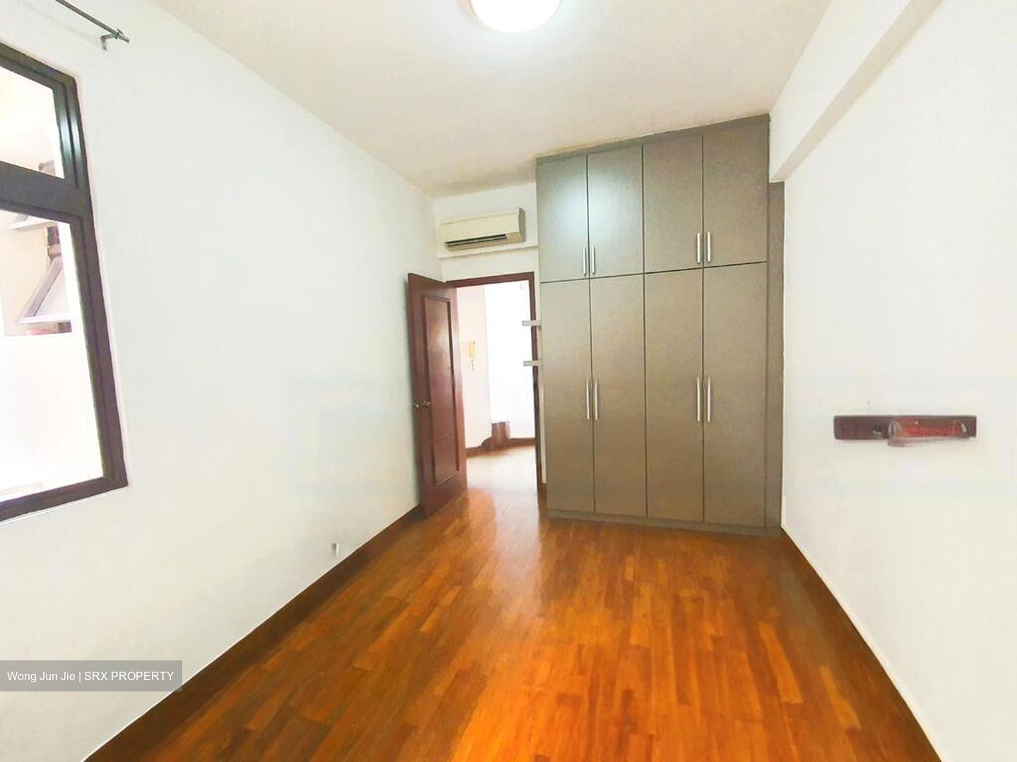Seletaris (D27), Condominium #478617821